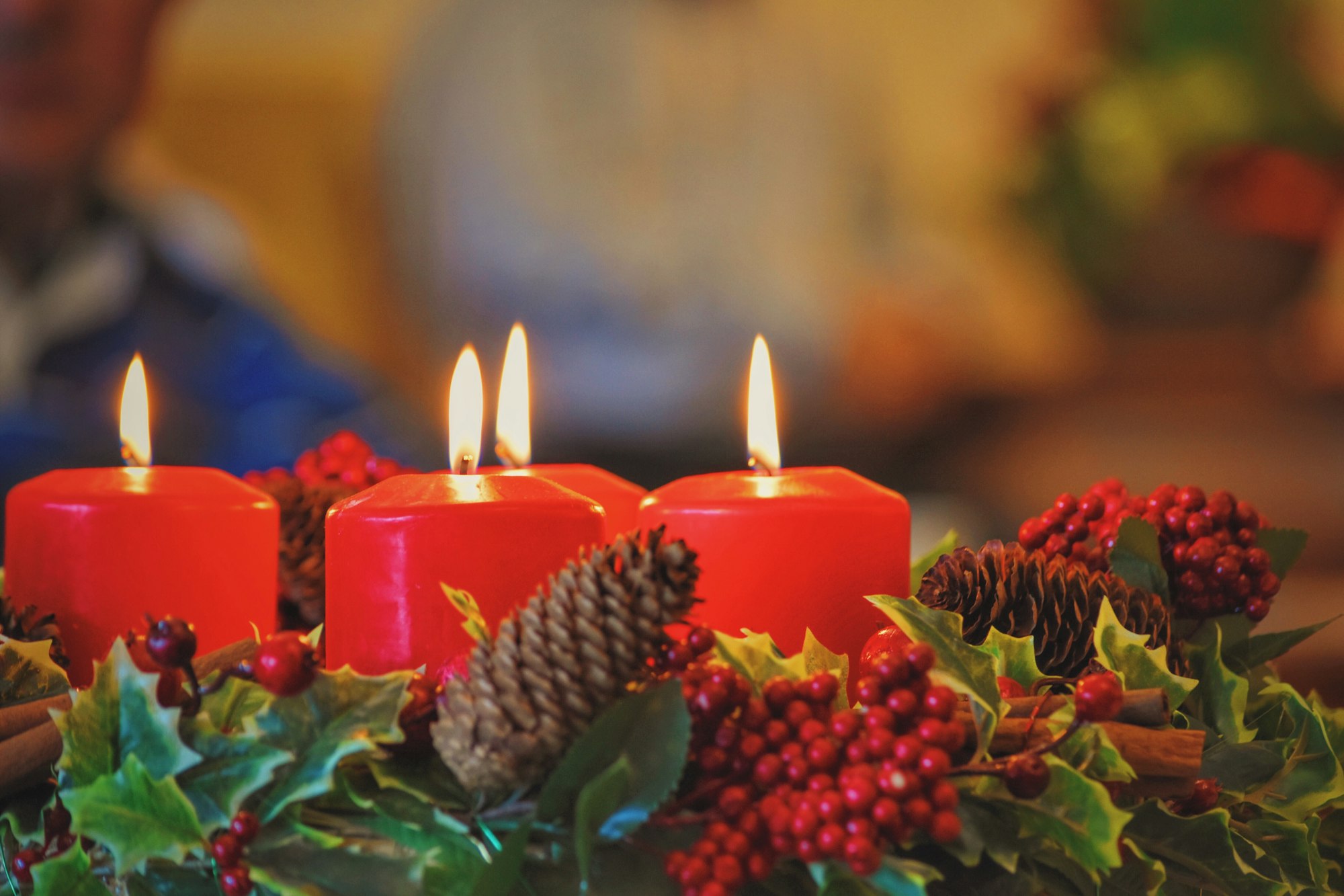 Advent crown with candles